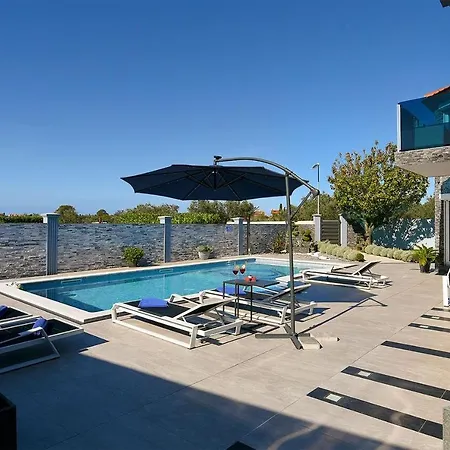 Family Friendly House With A Swimming Pool - 19597 * Fazana